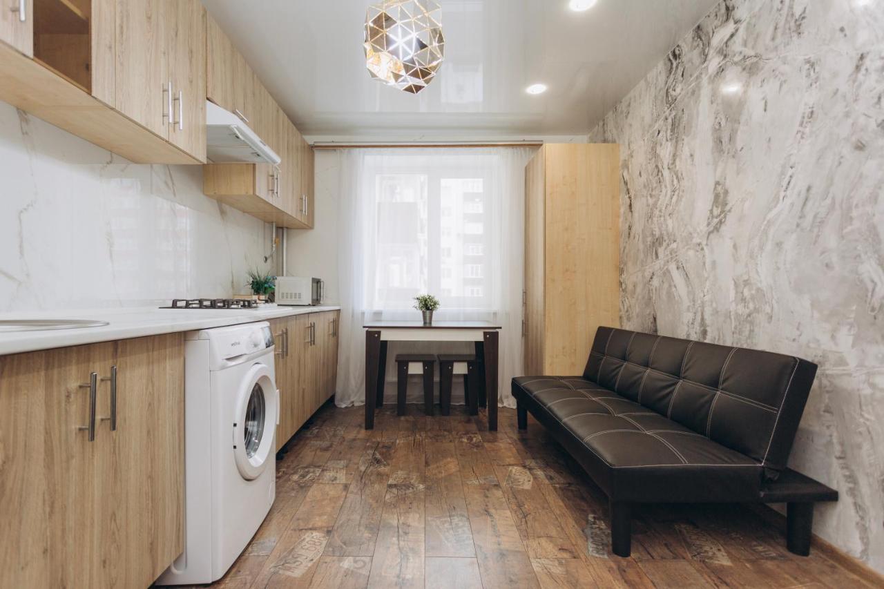 Luxe Apartments 5.26 Near Lavina 5 Floor Суми Екстериор снимка